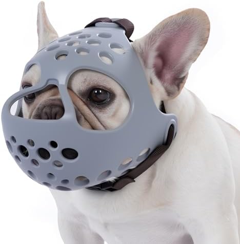 Short Snout Dog Muzzle for French Bulldogs & Pugs - Soft Breathable Anti-Biting, Adjustable Fit for Grooming, Walking, Training - Comfortable Snub-Nose Design for Small/Medium Dogs (Grey, M)