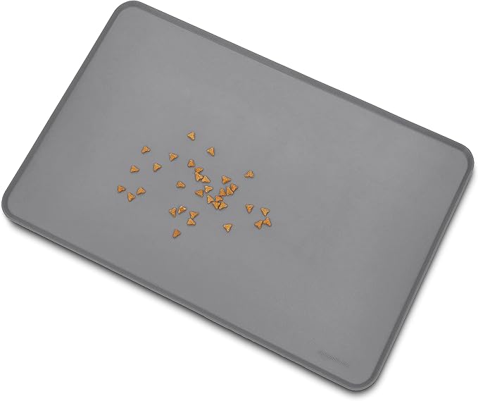Amazon Basics Waterproof Anti-Slip Silicone Pet Food and Water Bowl Mat - Image 3