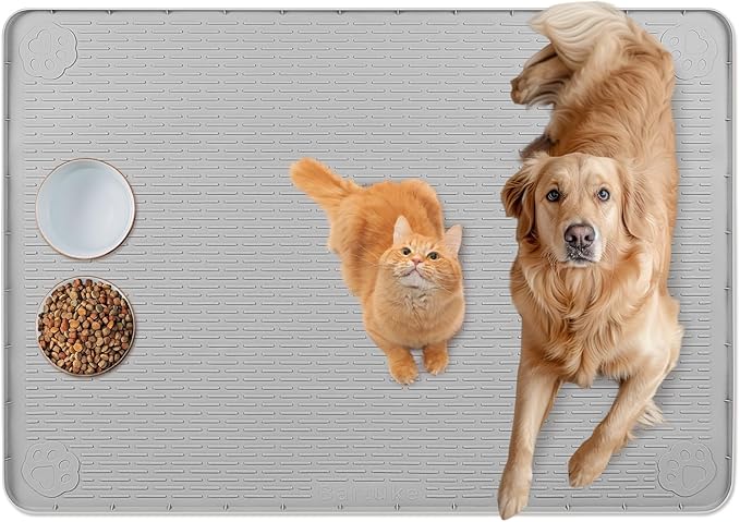 Cat Food Mat by Bartuke