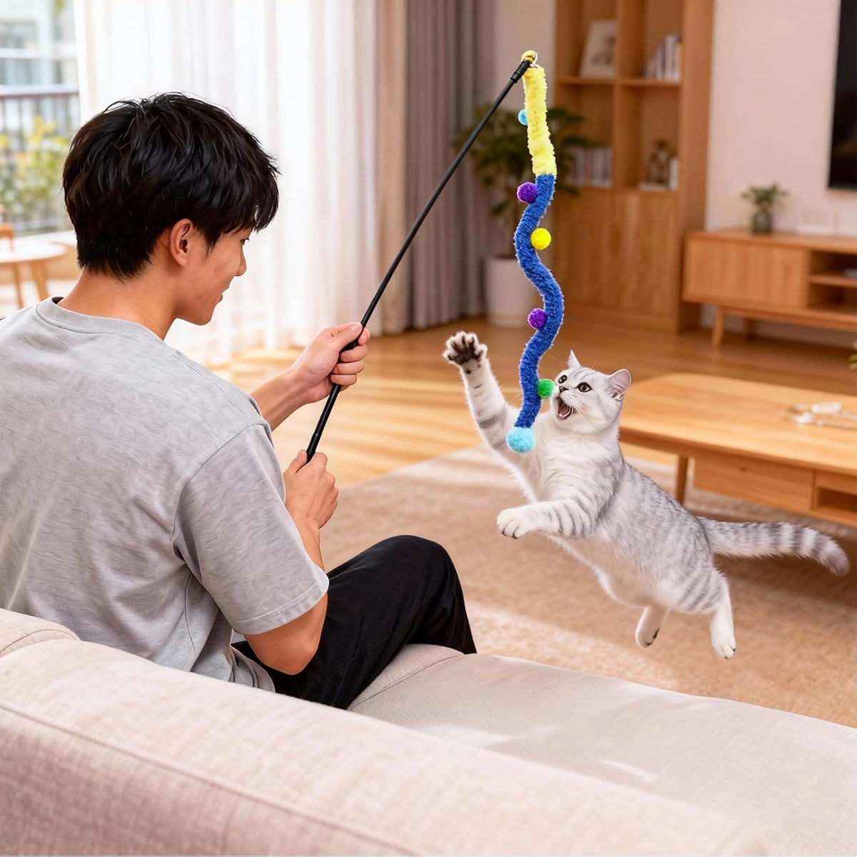 Collapsible Window Perch for Indoor Cats, Large Cats & Kittens - Equipped with a Cat-Catching Stick, Solid Metal Frame, Soft Cover, Strong 4 Suction Cup Wall Mount