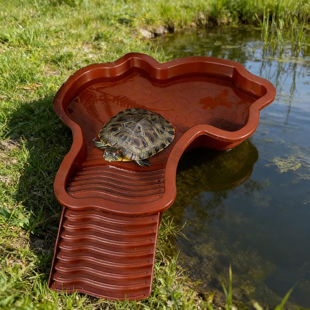 Small Water Dish Plastic Reptile Bathing Pool， Thickened Non-Slip Feeding Tortoise Food Water Bowls with Removable Ramp，Tortoise Habitat Accessories for Turtle Lizard Gecko Snake Bearded Dragons