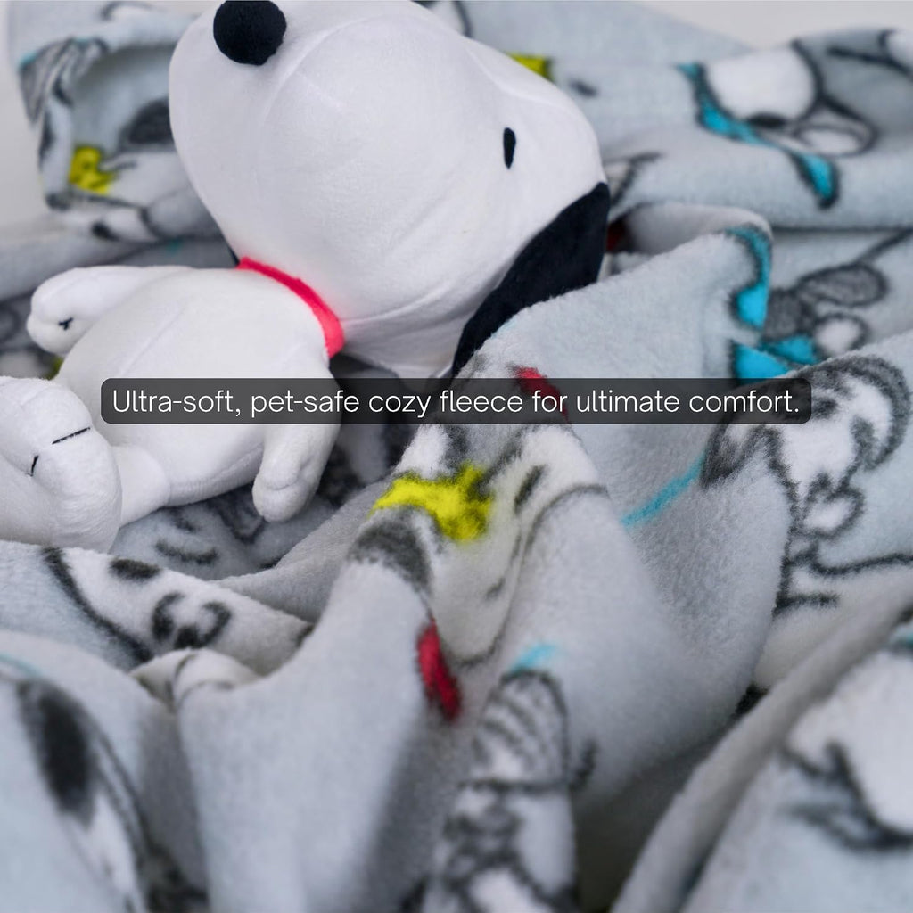 Peanuts Snoopy Pet Throw & Squeaky Pillow Set, Stimulating Toy As Gifts for Puppies, Cats, Dogs, (Officially Licensed) By Franco