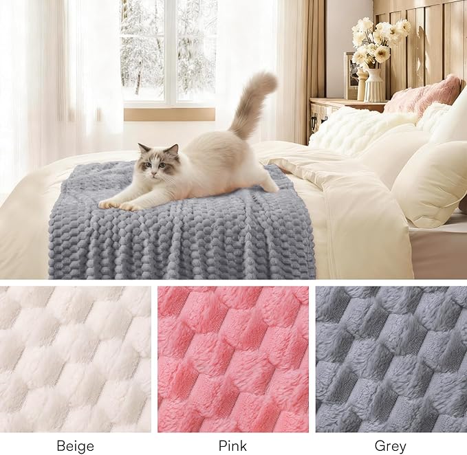 Luciphia Soft 300GSM Fleece Pet Blanket - Image 3