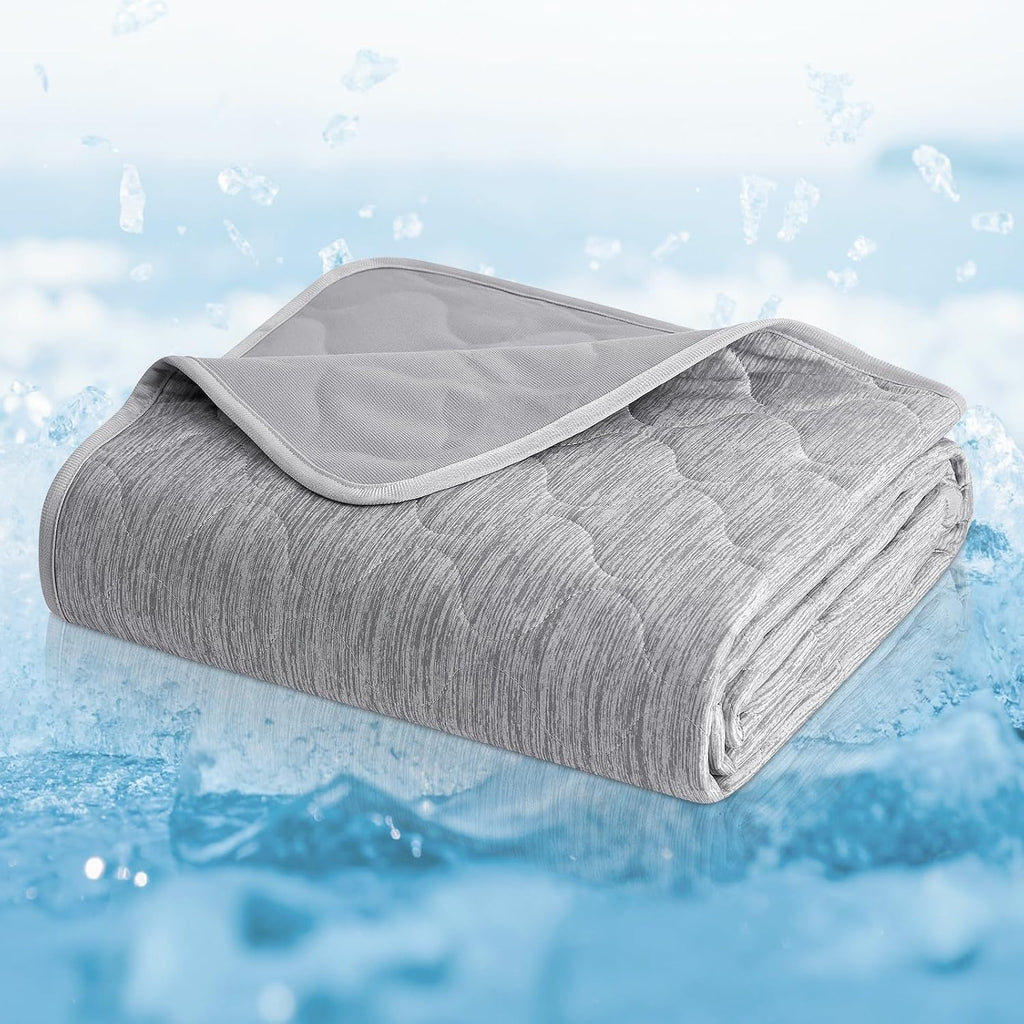 Cozy Bliss Leakproof Cooling Blanket for Large Dogs – Q-Max 0.5, Durable & Washable Dog Cooling Mat for Hot Weather, Soft Pet Throw & Couch Protector for Dogs & Cats, 40x60 Inch, Heather Silver Grey