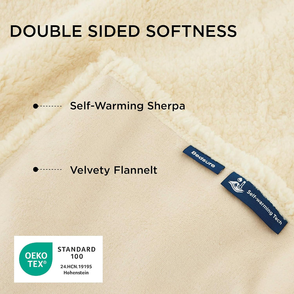 Bedsure Self Warming Dog Blankets for Small Dogs Waterproof - 25"X35" White