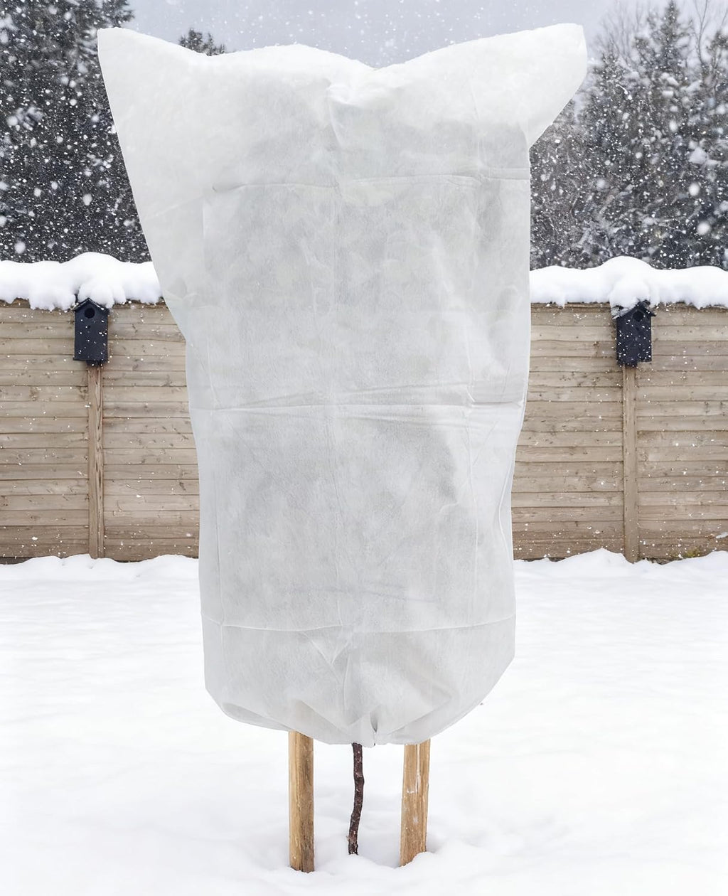 EAONE 12 Pack Plant Covers Freeze Protection, 32x47'' Winter Frosts Cloth for Outdoor Plants, Reusable Frost Blankets Drawstring Bags for Cold Freeze Sun Protection Bird Insect Prevention,White