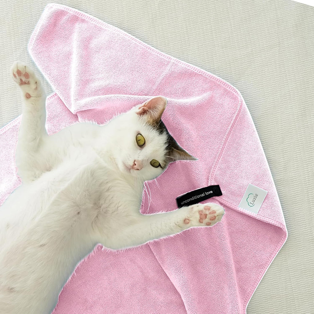 Luzia Unconditional Love | Premium Pet Drying Towel | Ultra Absorbent and Soft Microfiber Towel for Dogs and Cats (Pink) XL