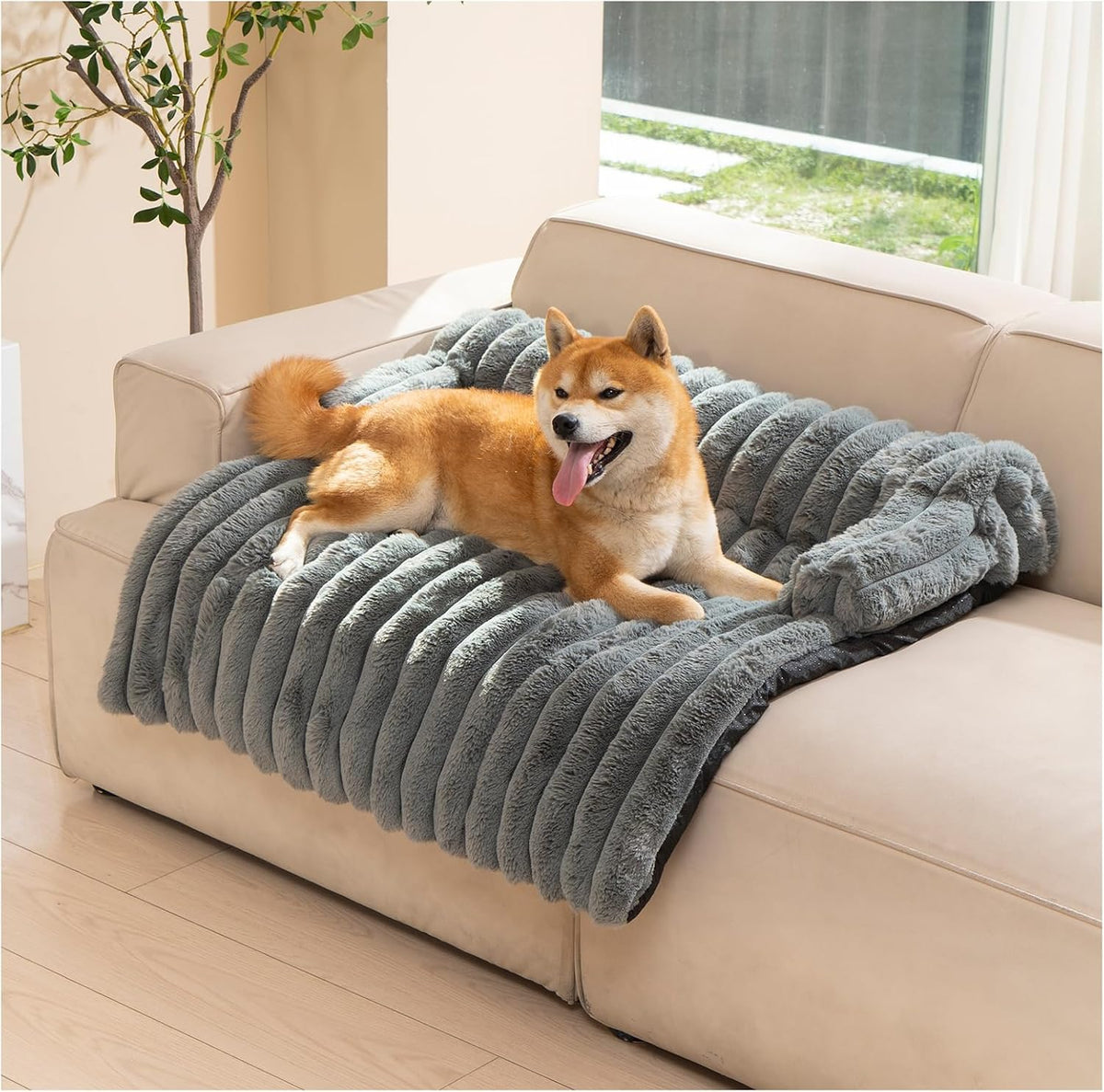 Avont Breathable Dog Couch Mat, Non-Slip Sofa Protector with Soft Plush
