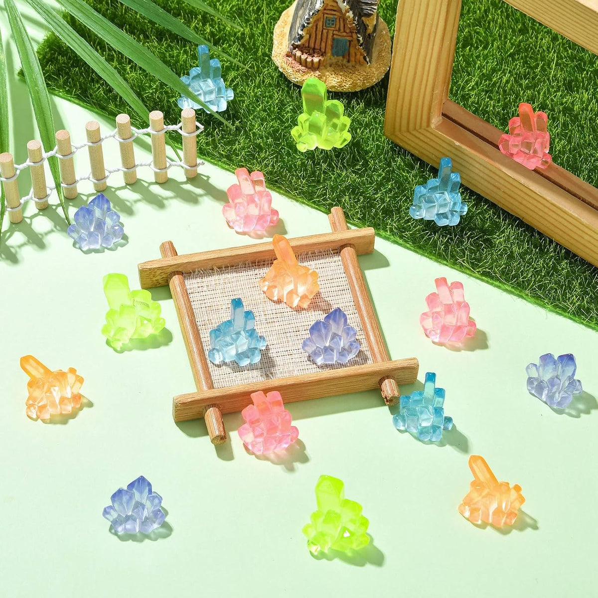 Ipotkitt 40pcs Resin Glow Crystal Betta Stones for Fish Tank Decor