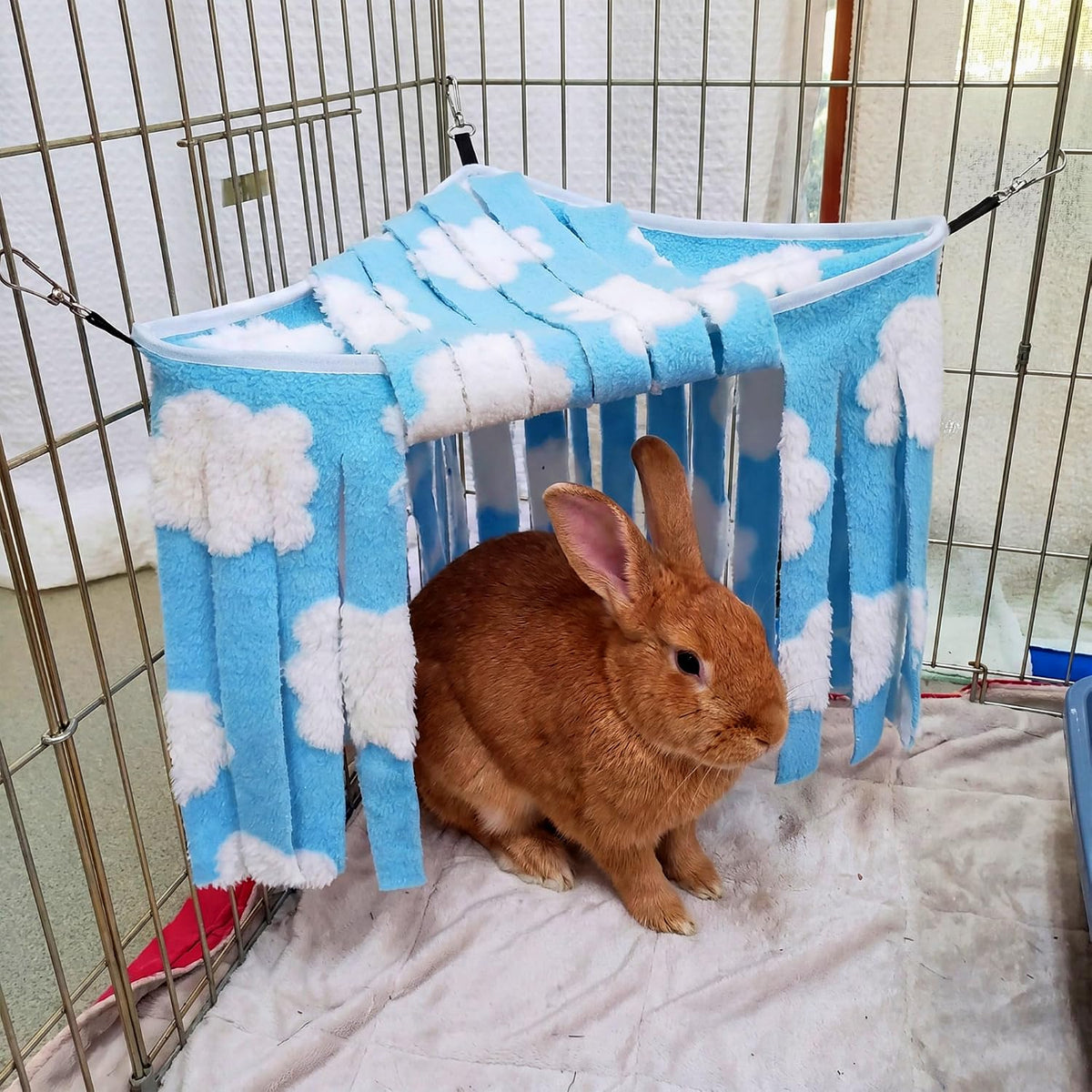 Huwena 2 Pcs Guinea Pig Hideout White Clouds Fleece Hideaway Toys Cage Accessories Small Animals Corner Triangular Hammock Hamster Ferret Playing Sleeping Bed for Hedgehog Bunny Chinchillas