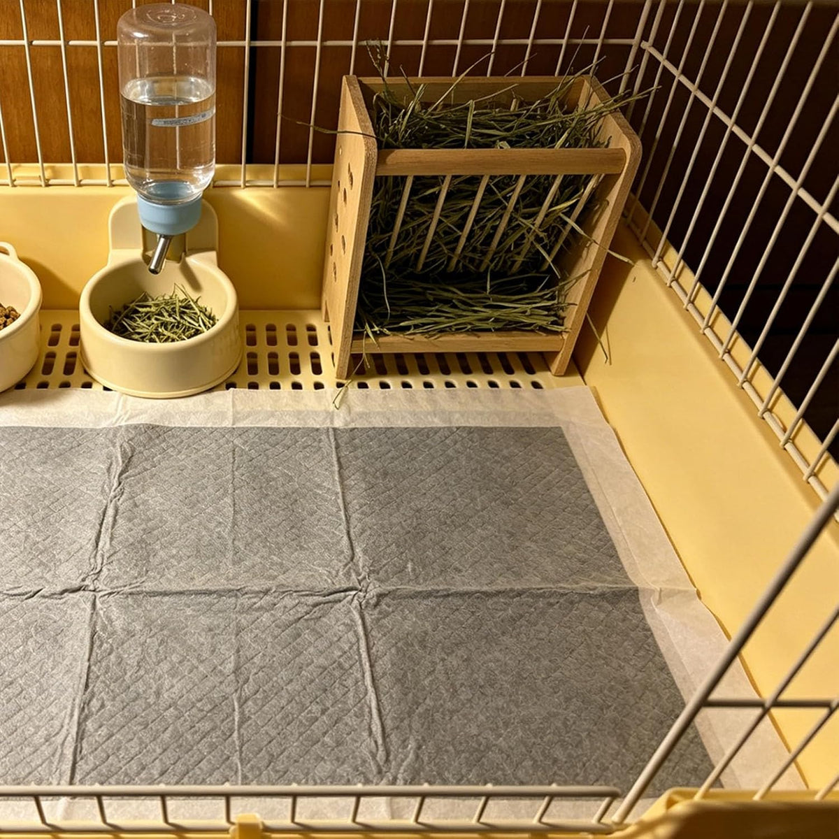 50 Pcs Rabbit Pee Pads，17.7"x23.6" Guinea Pig Cage Liners