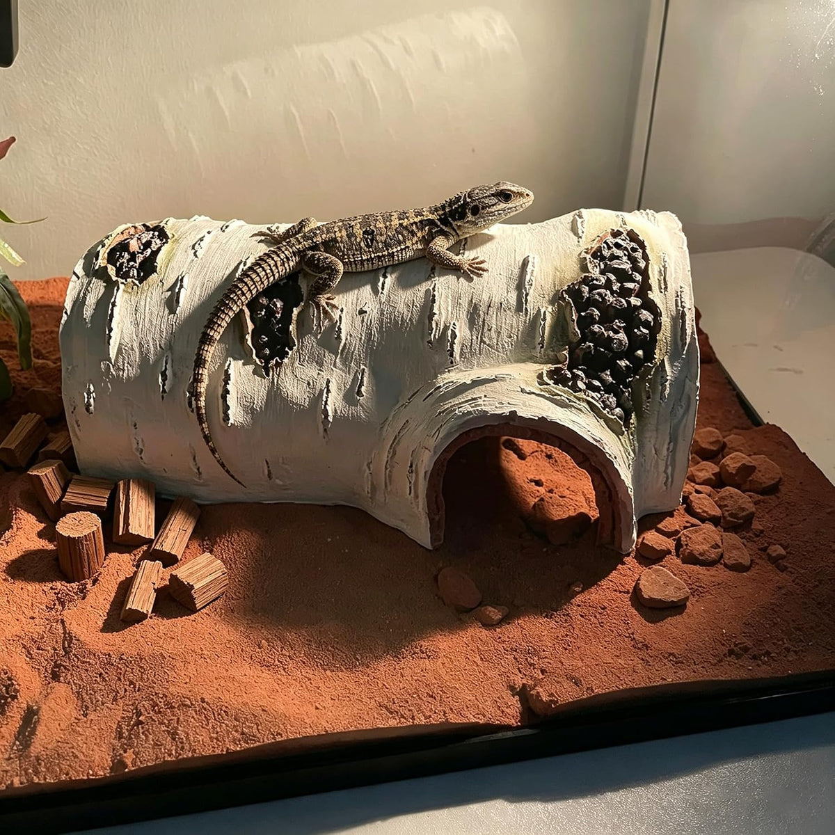 Reptile Hide, Great for Geckos, Snakes, Bearded Dragons & Lizards, It Doubles as Aquarium Rock Cave Corner Cave for Climbing Hiding