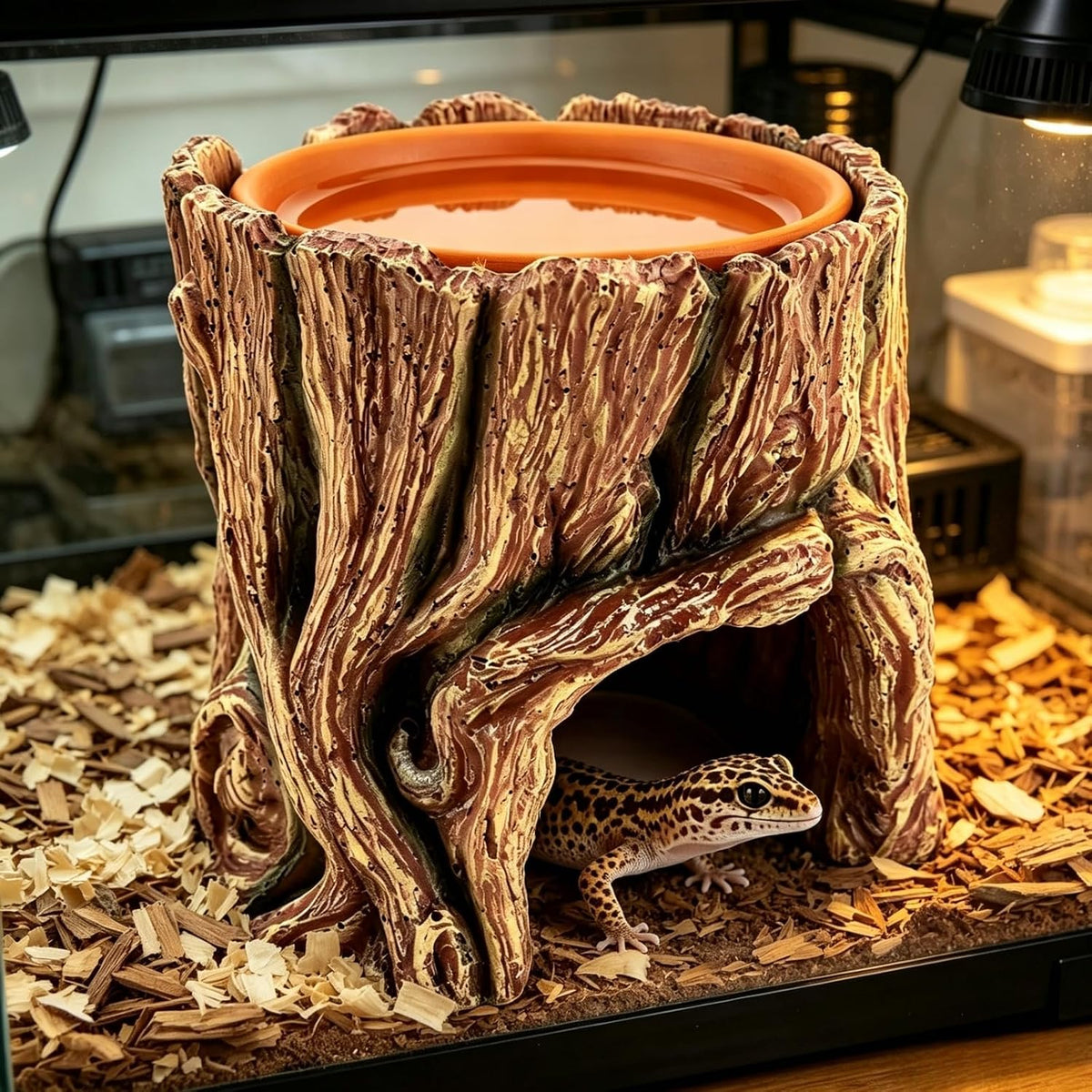 Reptile Hide Cave Hideout Habitat House Decor with Clay Water Basin