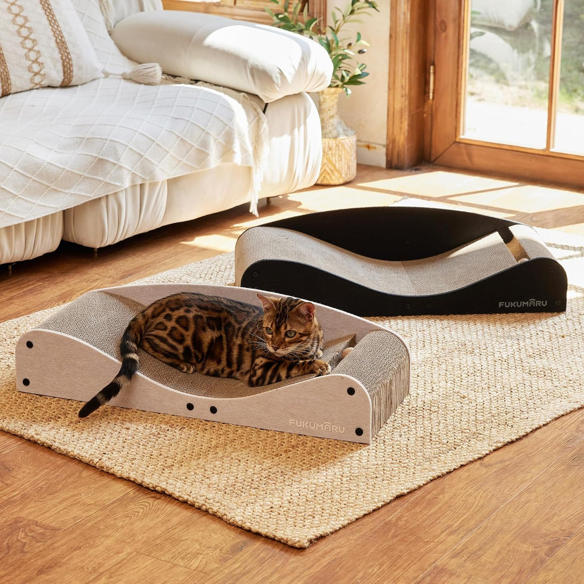 FUKUMARU Cardboard Cat Scratcher Bed, Extra Large 29.1 Inch Cat Scratch Pad