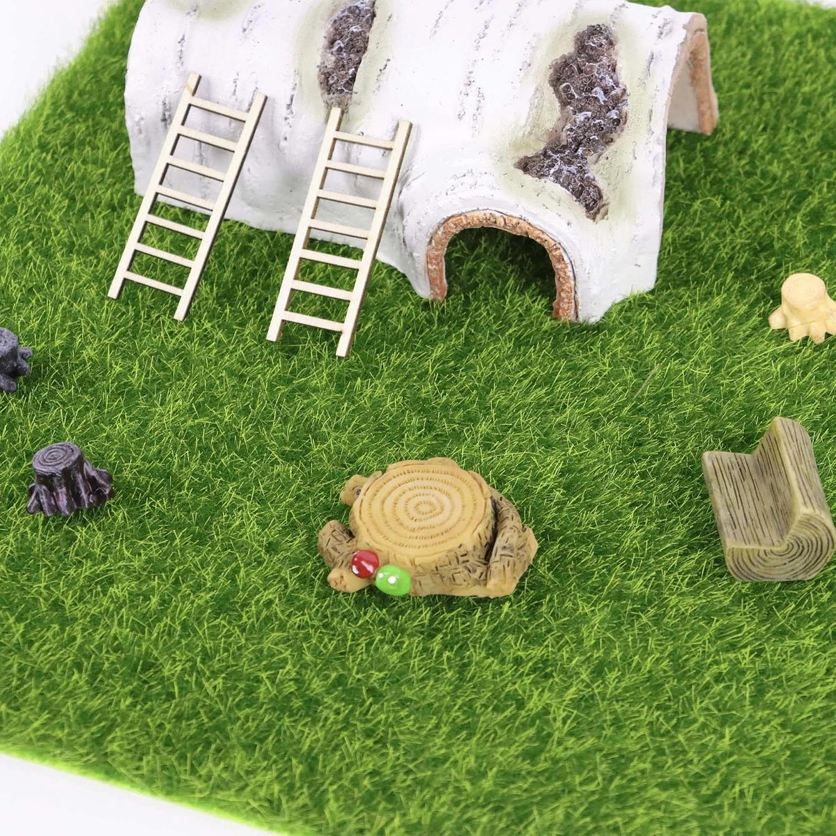 9 Pack Jumping Spider Habitat Decor Set with 11.8" x 11.8" Fake Grass Base, Faux Tree Bark Jumping Spider Hideout, Mini Ladders and Log Jumping Spider Décor, Natural Jumping Spider Enclosure Acce