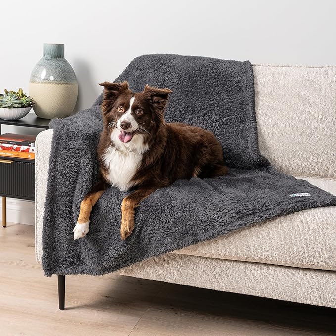 PetAmi Fluffy Waterproof Dog Blanket by PetAmi