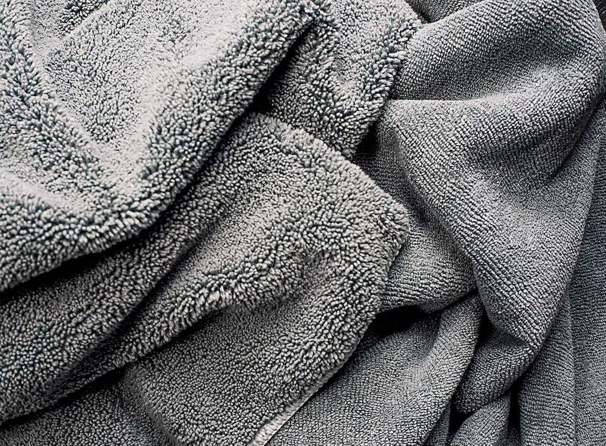 Microfiber Pet Bath Towel, 2-Pack, Ultra-Absorbent, Double Density, Machine Washable for Dogs and Cats